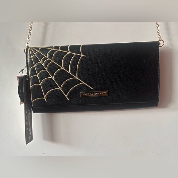 BNWT Sondra Robert’s Squared Spiderweb Black Purse with long gold chain strap - Picture 5 of 12